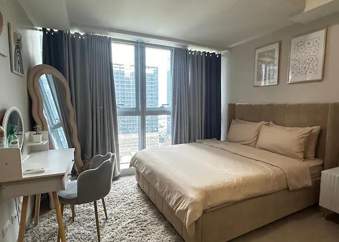 Cozy 1bedroom With View In Uptown Bgc * Manila