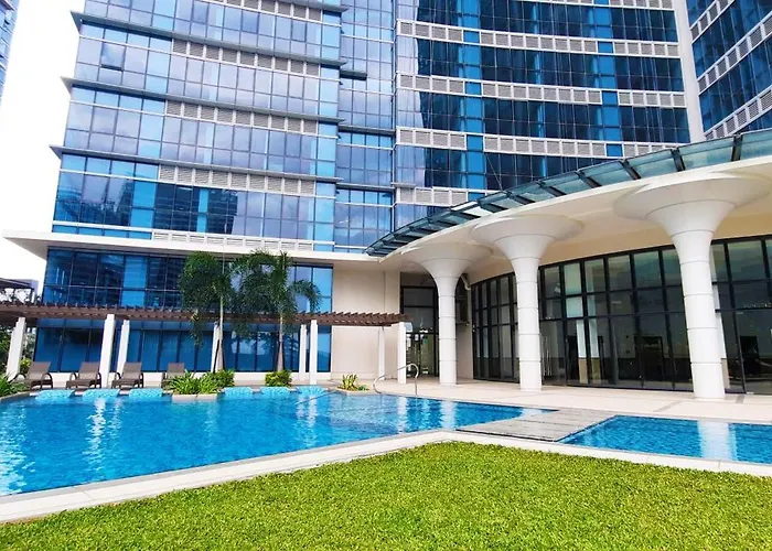 Cozy 1bedroom With View In Uptown Bgc Manila
